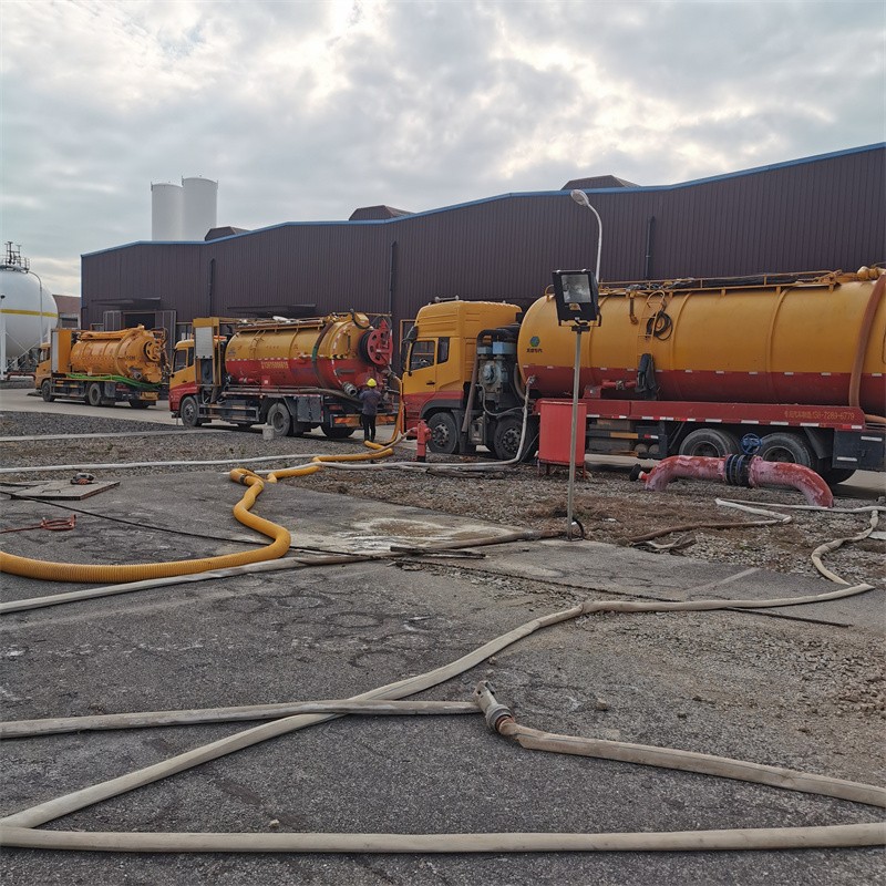 友谊污水池清理