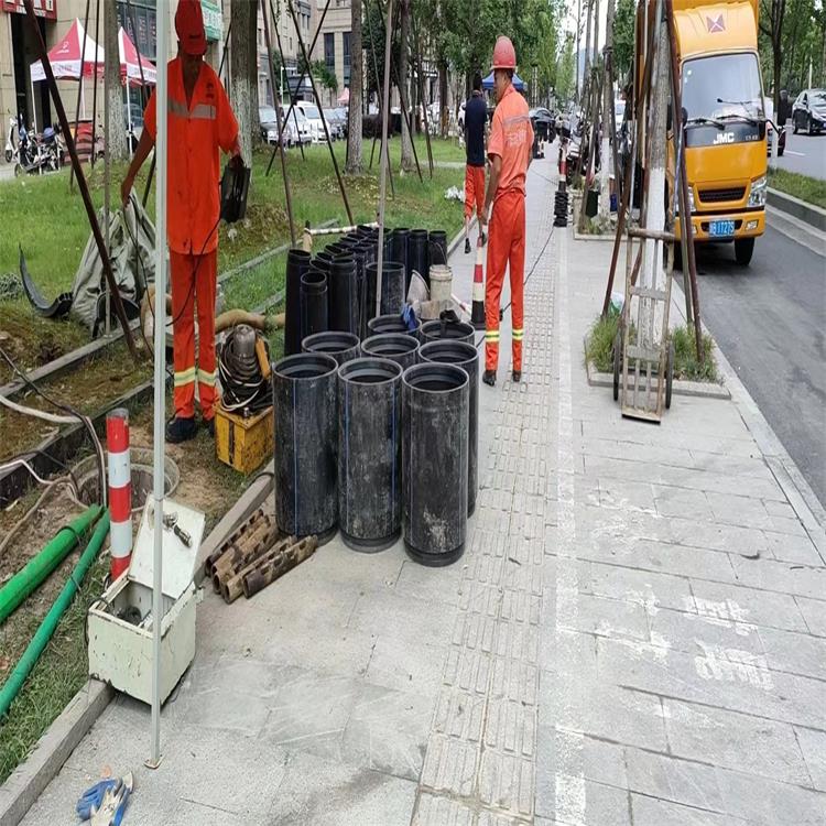 友谊管道短管置换修复