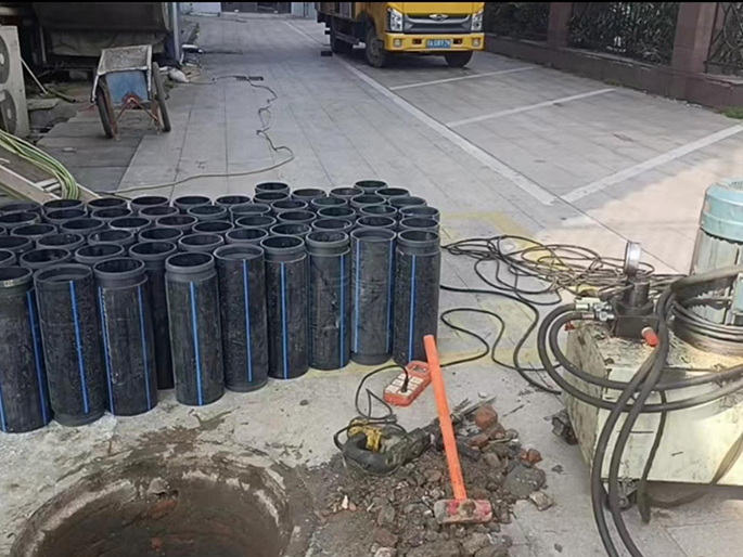 友谊PE置换管厂家 DN315置换管 非开挖管短管置换